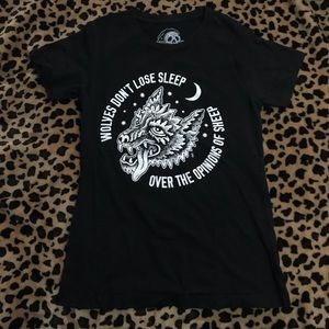 Sketchy Black Wolf Shirt Size S